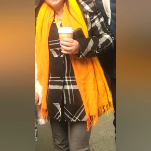 Women beatiful coat - Picture 2 of 6